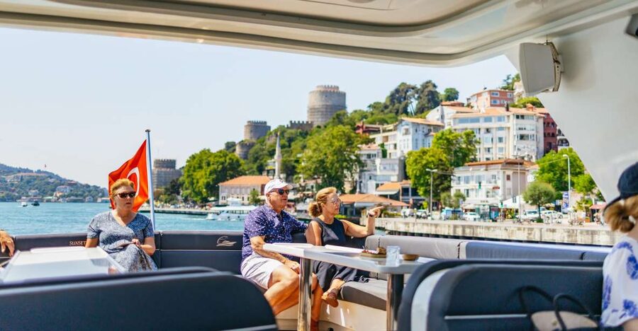 Istanbul: Bosphorus Yacht Cruise with Stopover on Asian Side - Key highlights worth choosing this cruise