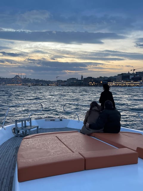 Istanbul: Daytime Bosphorus Yacht Cruise with Fruit & Snacks - Should You Book This Daytime Bosphorus Yacht Cruise?