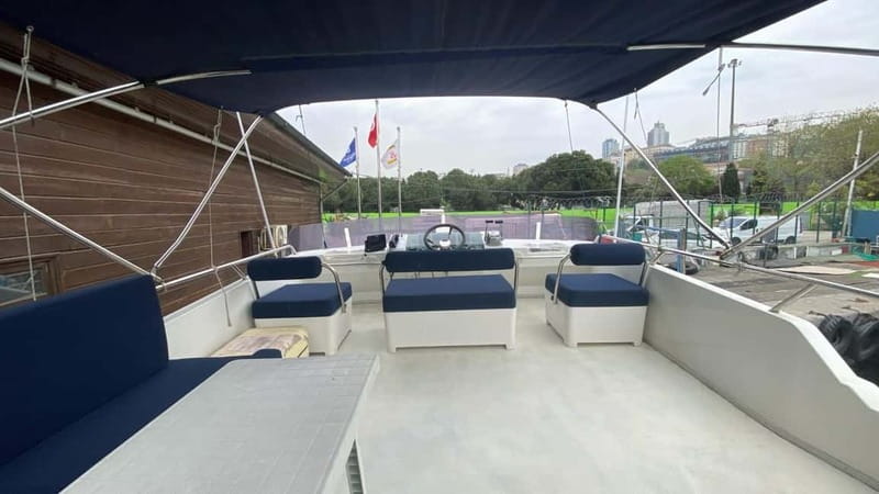 Istanbul: Luxury Yacht on Bosphorus - Optional upgrades: decorations, meze, live music, and professional photos