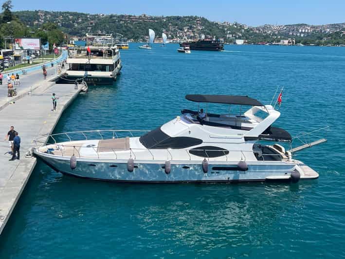 Istanbul: Private Bosphorus Strait Sightseeing Yacht Cruise - What the 2 Hours Covers: A Smooth Glide Along the Strait