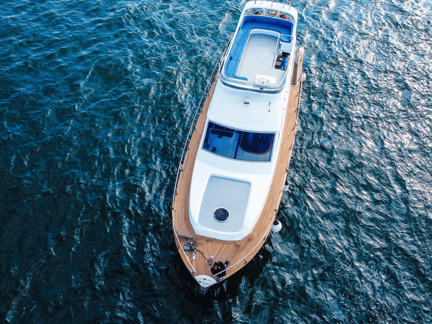 Istanbul: Private Bosphorus Tour On Luxury Yacht - Fortresses and palaces along the Bosphorus Bridge corridor