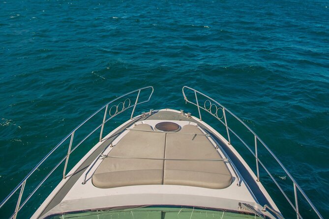 Istanbul Private Luxury Yacht on Bosphorus 14 mt 46feet - What’s included on board: snacks, tea, and Turkish guidance
