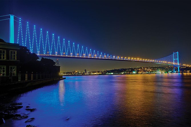 Istanbul Private Yacht Tour on the Bosphorus – 2-Hour Charter - Dinner Onboard: A Real Part of the Plan, Not an Afterthought