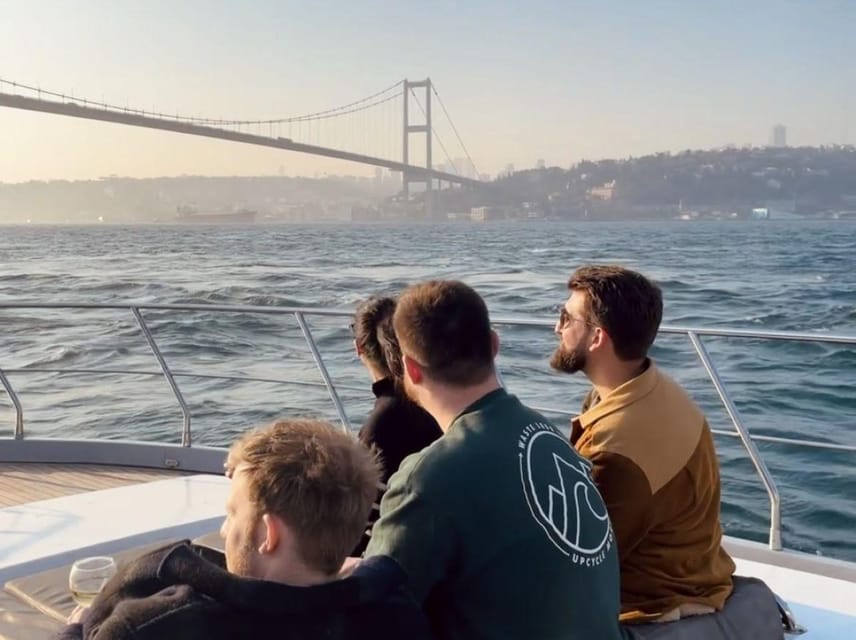 Istanbul: Small Group Yacht Tour with Unlimited Wine - Key moments worth planning for