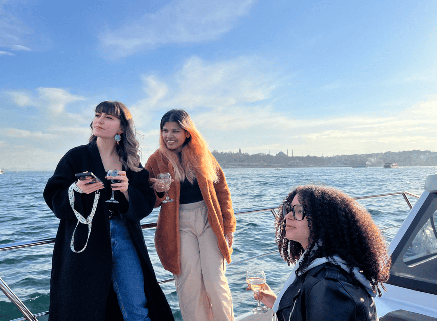 Istanbul: Small Group Yacht Tour with Unlimited Wine - Unlimited Wine, Nuts, and Fruit: How the Snack Schedule Actually Works