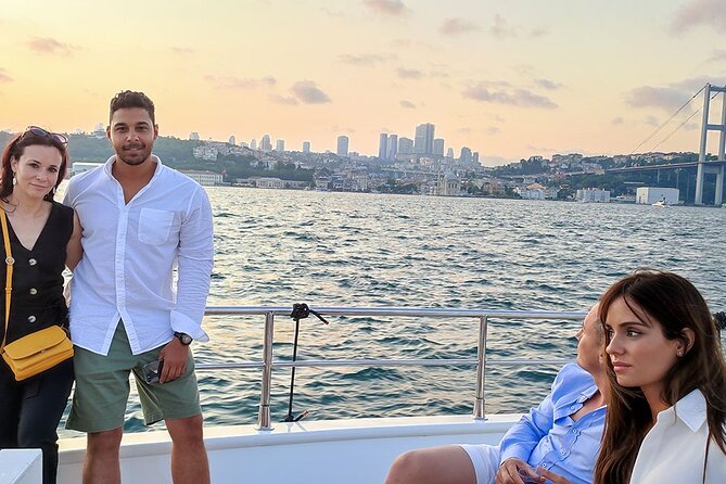 Istanbul Sunset Cruise With Luxury Yacht On Bosphorus - An Asian-Side Finish: Beylerbeyi Palace and Maiden’s Tower at Dusk