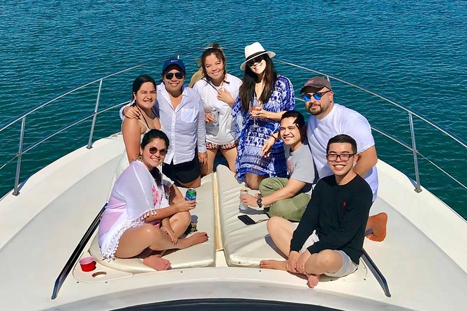 Jupiter Private Yacht Cruise with Captain/Stewardess - Jupiter sightseeing: estates, inlet colors, and the lighthouse