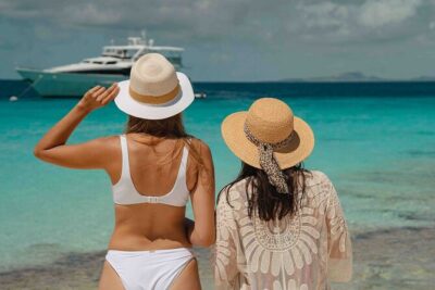 Klein Curacao Superyacht and Beach house - Your Beach House Base: Meals, Bar Swings, and Easy Freedom