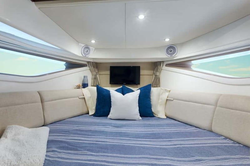 Kos: Seanomad Private Luxury Yacht Full Day 2 Islands Cruise - Pserimos: Swim, Scenic Views, and Welcome Refreshments