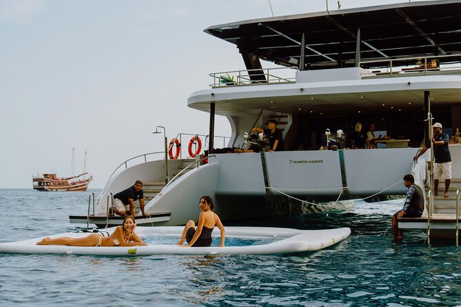 Krabi: 4 Island Luxury Yacht with Snorkelling & Clear Kayaking - Thale Waek at low tide: the sea-parting moment
