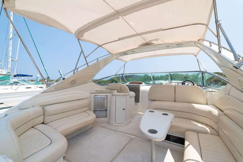 La Crucecita: Private Yacht Cruise in Huatulco with Drinks - Marine-life spotting: dolphins, turtles, and the crew’s rhythm
