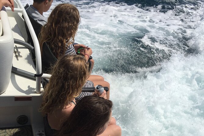LA: Yacht Private Trip -1 hour (1 ticket covers 1-6 ppl - Bring your own vibe: music, food, and drinks you control