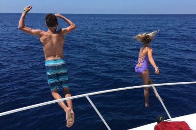 LA: Yacht Private Trip -1 hour (1 ticket covers 1-6 ppl - The Queen Mary and cruise-terminal route: what you’ll actually see