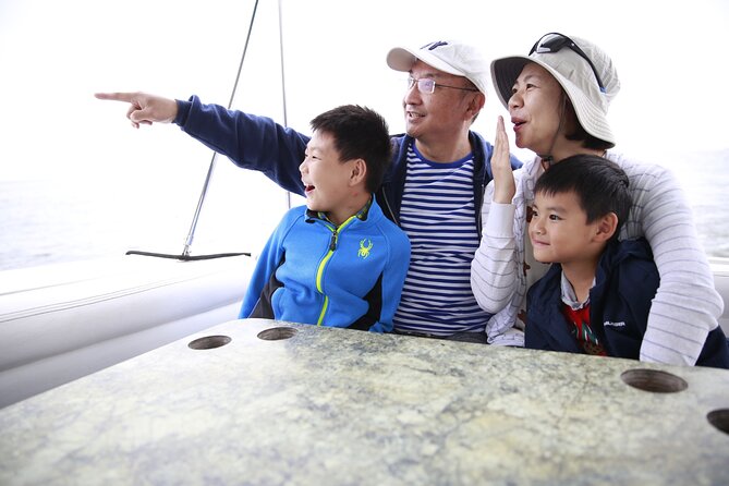 LA: Yacht Private Trip -1 hour (1 ticket covers 1-6 ppl - Price and value: $134 per group for up to 6 people