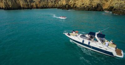 Lagos: Luxury Yacht Charter with Drinks & Tapas - Getting on board at Marina de Lagos: what to expect right away