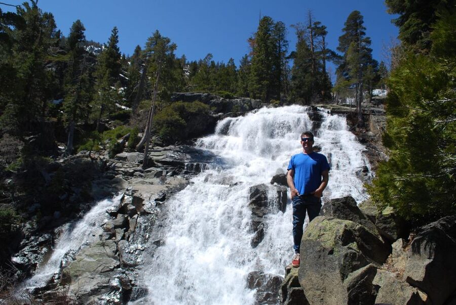 Lake Tahoe: Lakeside Highlights Yacht Tour - Customizing your outing: how to steer the boat toward your interests