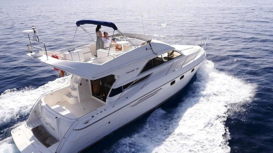 Las Galletas: Private Luxury Yacht Cruise with Lunch - Los Cristianos Cliffs and Cave Time: The Scenery Moment You’ll Remember