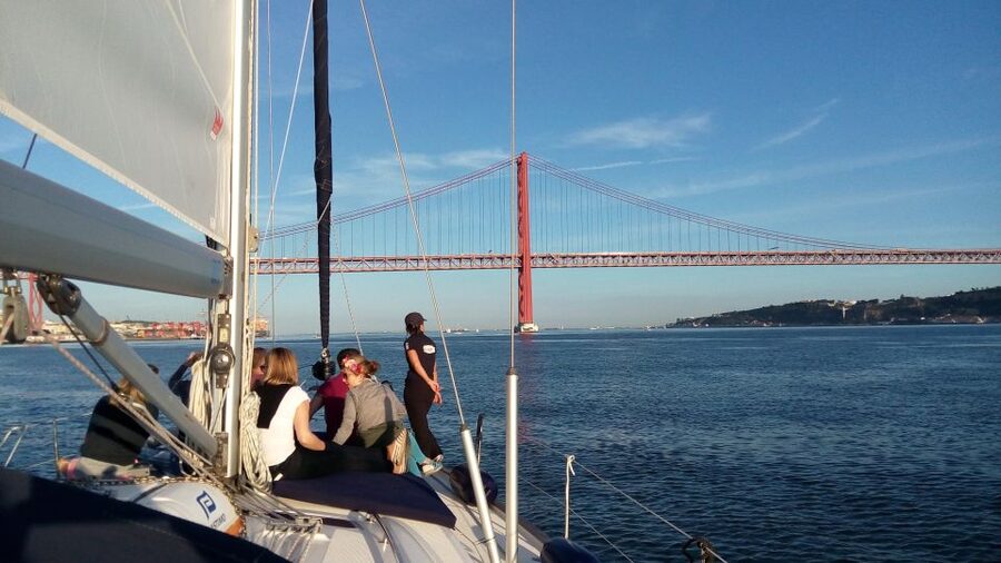 Lisbon: 2-Hour Sailing Yacht Cruise & Guided Tour w/2 drinks - Belem to the Historic Core: Where the Story Starts