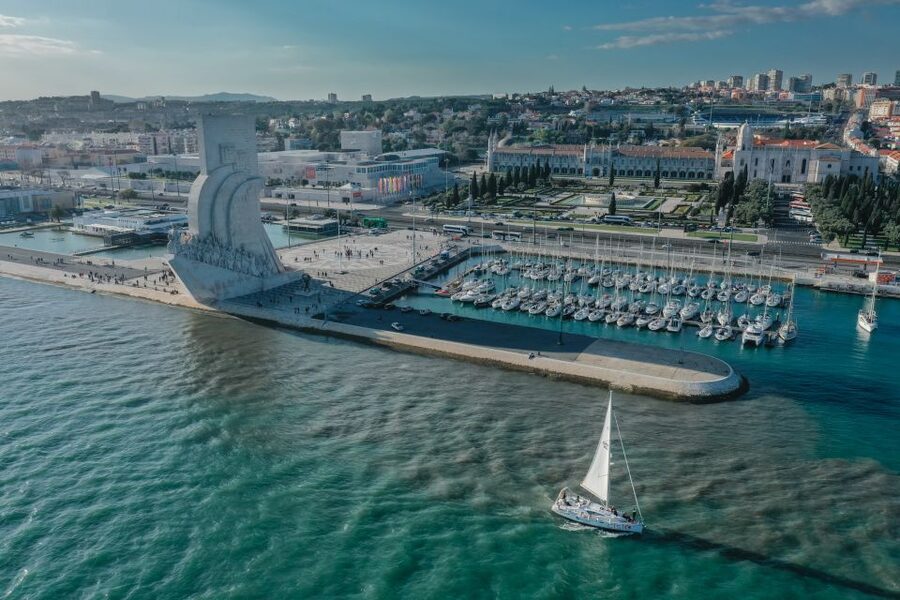 Lisbon: Private Tagus River Yacht Tour - Key reasons this Tagus yacht tour feels worth it