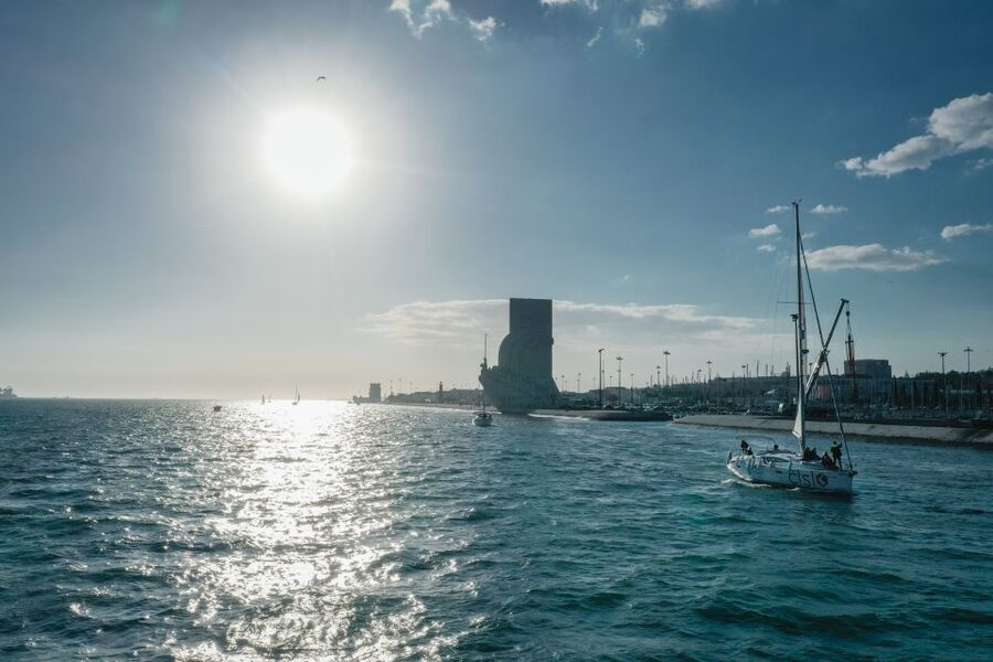 Lisbon: Private Tagus River Yacht Tour - The guide experience: history without the lecture tone