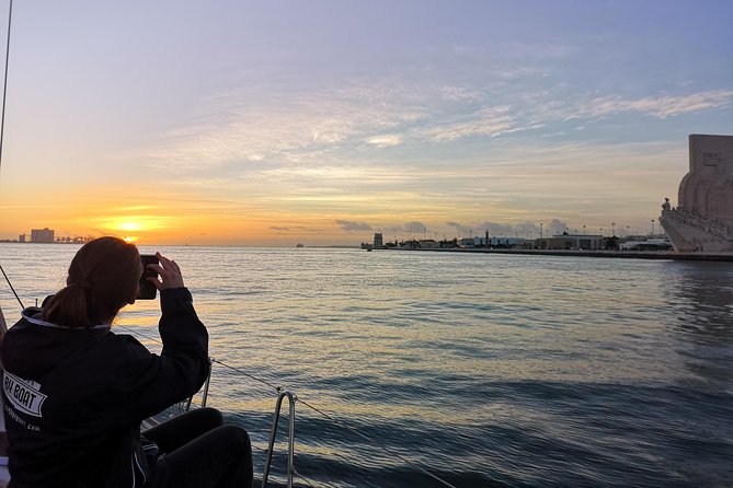 Lisbon Sunset Sailing Tour on Luxury Sailing Yacht with 2 Drinks - Best-seat strategy: front for views, back for comfort