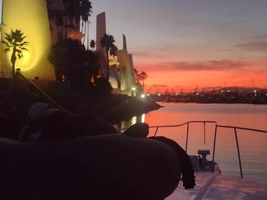 Long Beach: 3hr Private Yacht Trip (1 ticket covers 1-6 ppl) - Meeting at 200 Aquarium Way and getting set before you leave
