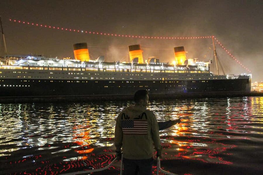 Long Beach: Private Night Yacht Cruise With City Lights - Key things you’ll notice right away