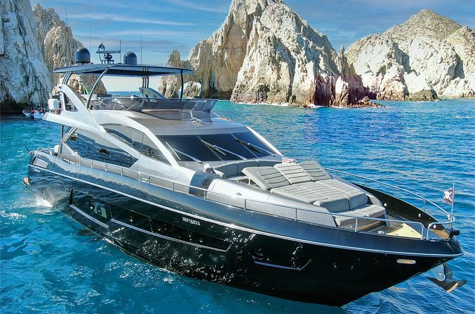 Luxury Black Yacht in Cabo - Crew vibe on Papillon Yachts: names you’ll hear about