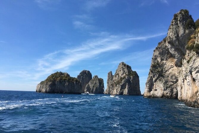 Luxury Capri Dining Experience & Aperitif with Yacht Transfer - What I’d Watch For: Timing, Sea Conditions, and How the Day Feels