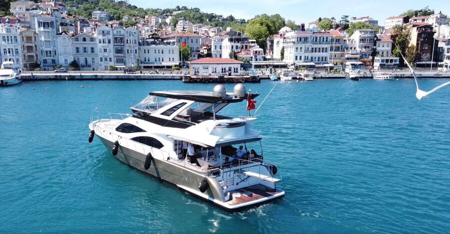 Luxury Private Yacht Rental - The 2-hour Bosphorus cruise route: what you’ll see in real time