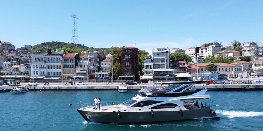 Luxury Private Yacht Rental - Who this cruise suits best