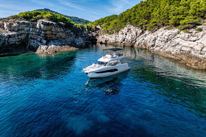 Luxury sunset cruise in Dubrovnik - The free extra hour: how to use it without overthinking