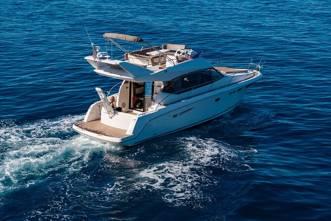 Luxury sunset cruise in Dubrovnik - What to bring for a Dubrovnik sunset boat evening