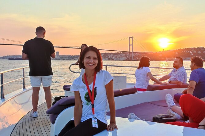 Luxury Sunset Yacht Cruise on the Bosphorus – Refresh & Relax - The guide and crew: what makes the narration actually work