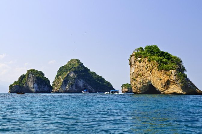 Luxury Yacht & Snorkel with All inclusive Open bar and lunch - Key highlights before you go