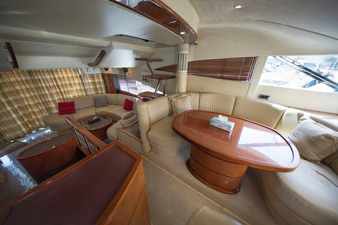 Luxury Yacht Tour Around Palm Island - Timing, Weather, and How to Make the Most of Two Hours