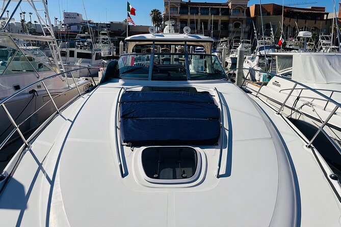 Luxury Yacht Tour in Los Cabos 45FT SeaRay Sundancer - Stop 2: Playa de los Amantes for Calm-Water Snorkeling (20 Minutes)