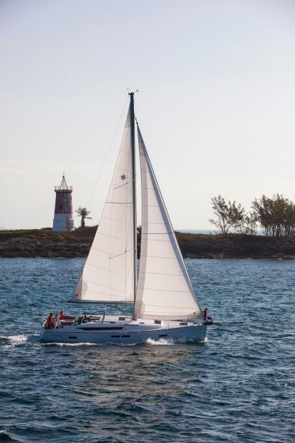Mallorca: Private Sunset Cruise on a Sailing Yacht - The 2-hour timeline: what happens from meeting to sunset anchor