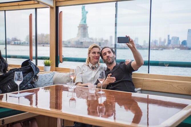 Manhattan Architecture Yacht Cruise - AIA Narration: What You Gain (and the Quiet Rules That Make It Work)