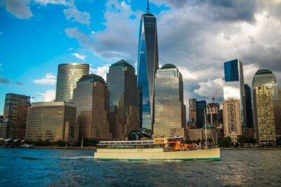 Manhattan Architecture Yacht Cruise - The Route Around Manhattan: From Financial District to the Outer Waterfront