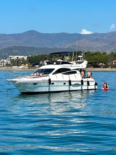 Marbella: Private Cruise in Yacht - Doqueve Majestic 46: why the boat layout matters so much