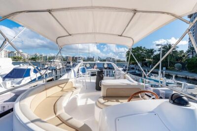 Miami 2 Hours Private Yacht Tour for 13 ppl on a 50 ft Yacht - The route you’re really seeing: celebrity areas, marina stop, and Downtown by river