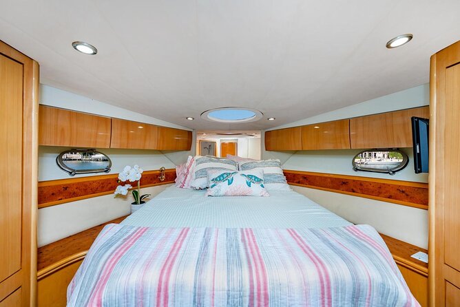 Miami 2 Hours Private Yacht Tour for 13 ppl on a 50 ft Yacht - Getting there without stress: meeting point and arrival timing