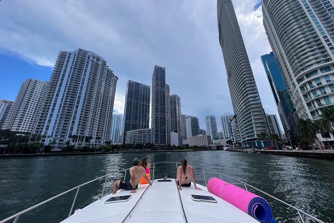 Miami Beach Luxury Yacht Adventure: Explore Stunning Coastline - Weather: When Miami Changes the Plan