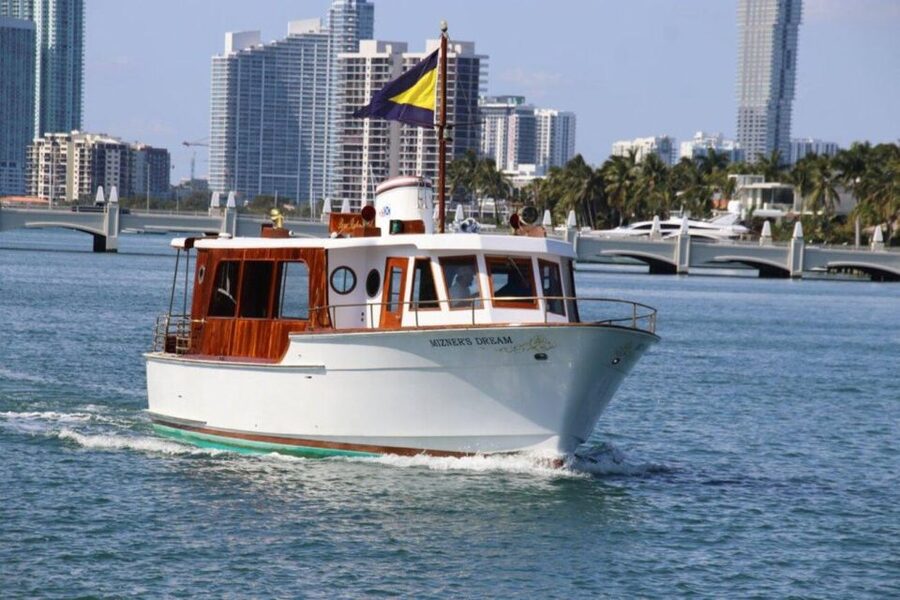 Miami: Miami Skyline Vintage Yacht Cruise, - Julia Tuttle and Henry Flagler: The Railroad Connection