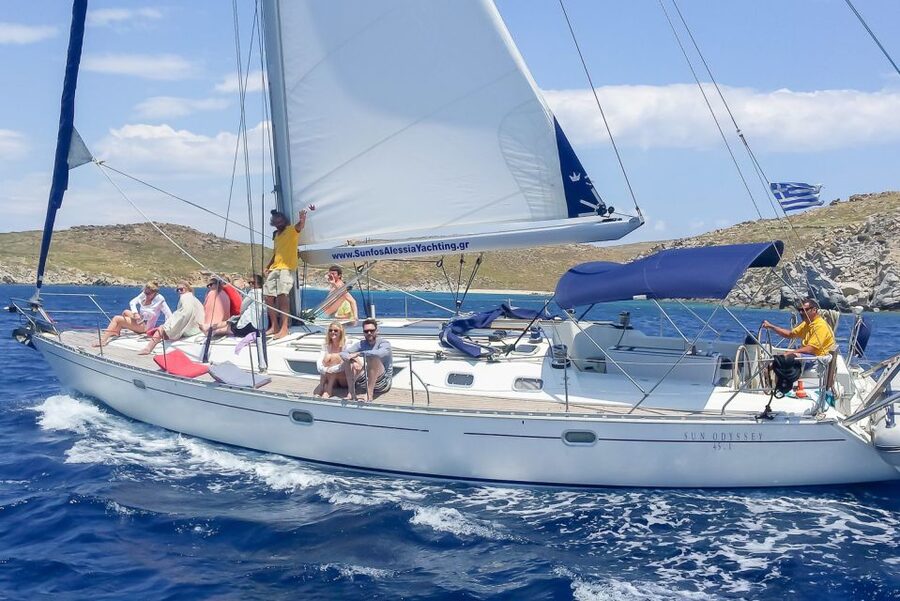 Mykonos: Yacht Cruise to Rhenia and Guided Tour of Delos - Rhenia, the Uninhabited Island Stop: Anchor Time for Swimming and Snorkeling