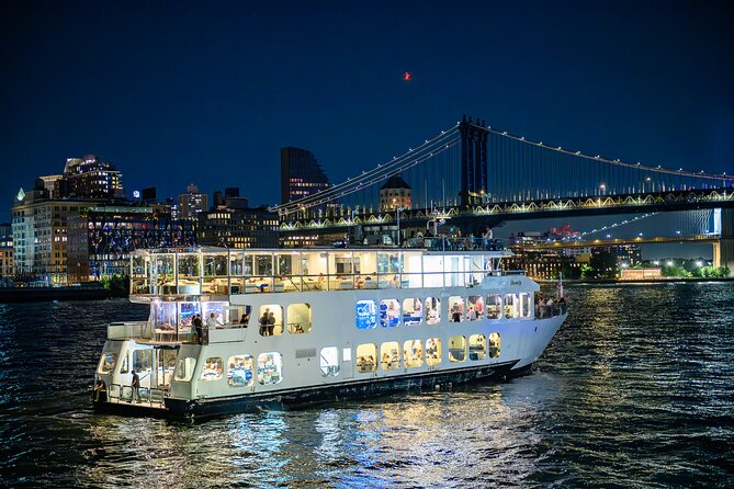 New York City Dinner Cruise on Luxury Yacht with Live Music - Key Highlights You’ll Actually Feel
