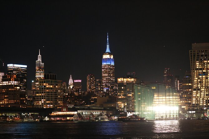 New York City Dinner Cruise on Luxury Yacht with Live Music - The Route From Bridges to Liberty: What Each Moment Means