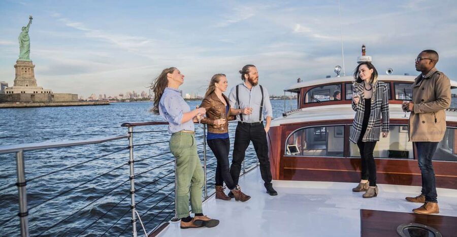 New York City: Mini Yacht Boat Ride with Sightseeing - The real value of a 90-minute NY Harbor cruise