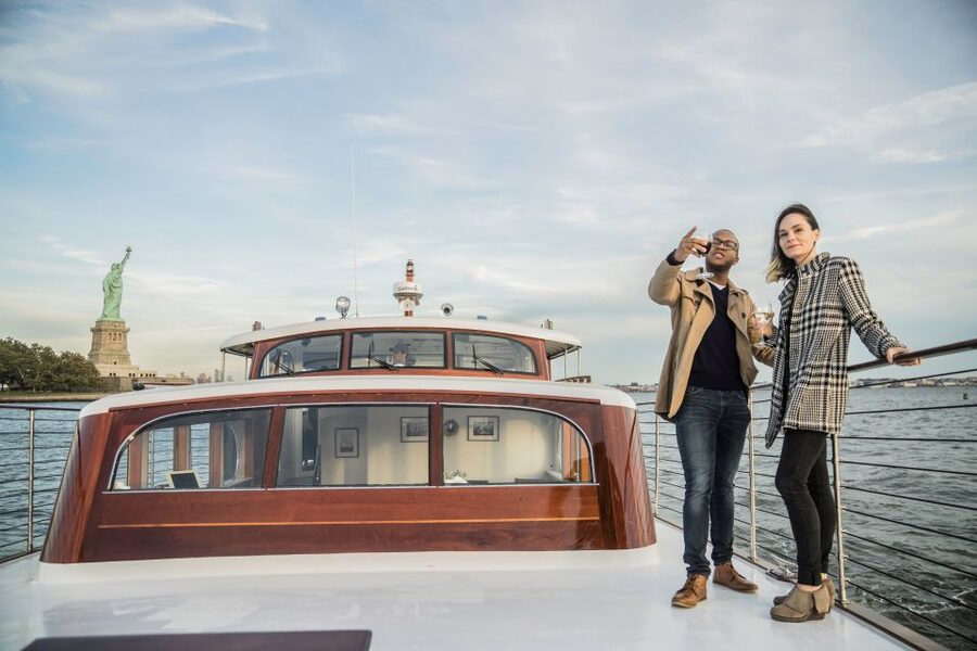 New York City: Mini Yacht Boat Ride with Sightseeing - Governor’s Island and surrounding scenery: the “in-between” views are the best
